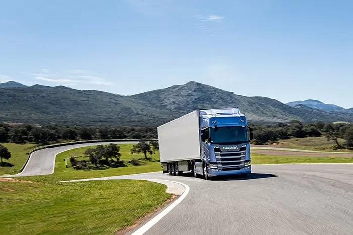 Economii suplimentare de combustibil de până la 0.5% cu Scania Pulse & Glide