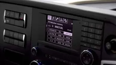 7 din 10 șoferi români ascultă tot timpul muzică la volan