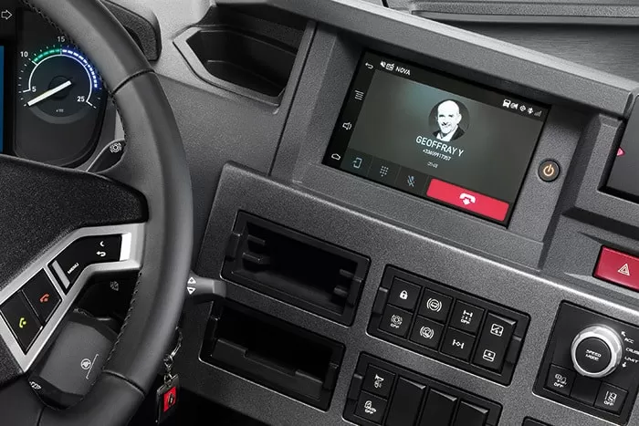 Sistemul de infotainment Roadpad de la bordul camioanelor Renault Trucks