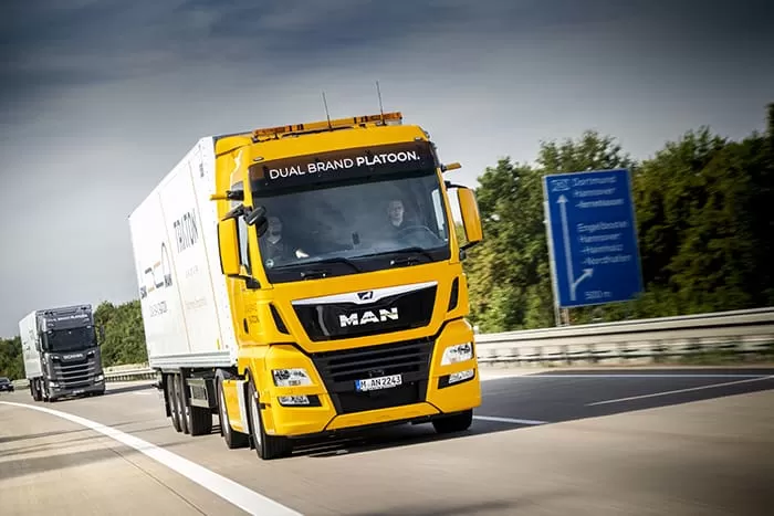 MAN și Scania au efectuat primul test comun de conectare a camioanelor în pluton