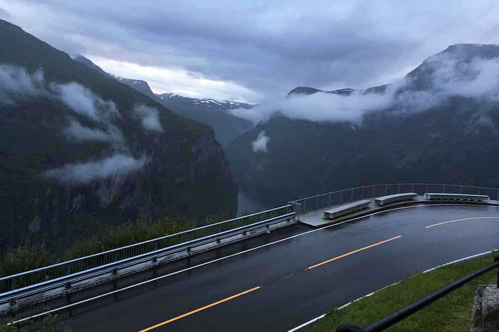Modul în care șoferii profesioniști "trec" testele de siguranță la o companie de stat din Norvegia
