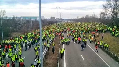 Francezii și bulgarii au protesta împotriva creșterilor de preț la carburanți. Noi, nu! 3 Francezii și bulgarii au protesta împotriva creșterilor de preț la carburanți. Noi, nu!