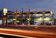 Aproape 360.000 de tranzacții pe zi efectuează românii în stațiile Petrom 14 Aproape 360.000 de tranzacții pe zi efectuează românii într-o stație Petrom