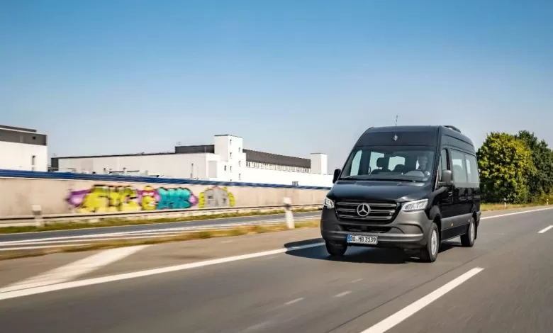 Mercedes-Benz a lansat noua generație a microbuzului Sprinter City 1 Mercedes-Benz a lansat noua generație a microbuzului Sprinter City
