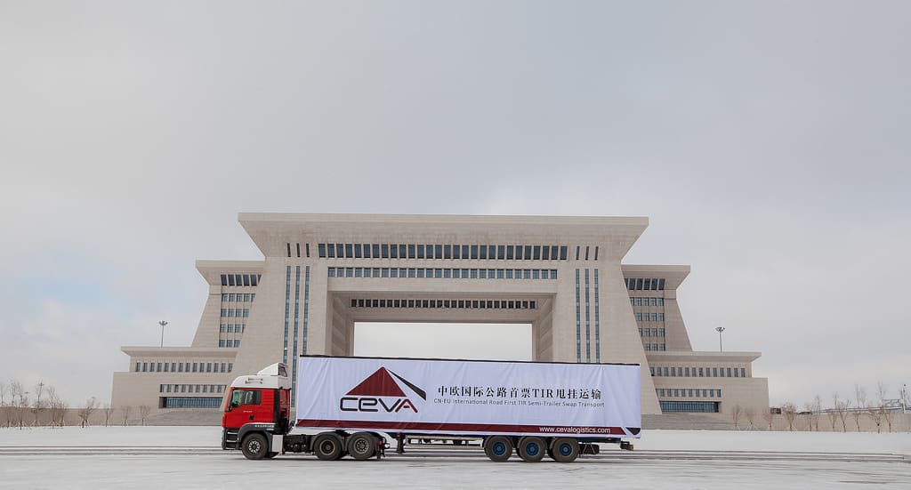 Primul transport rutier în regim TIR din China către Europa s-a efectuat în doar 13 zile