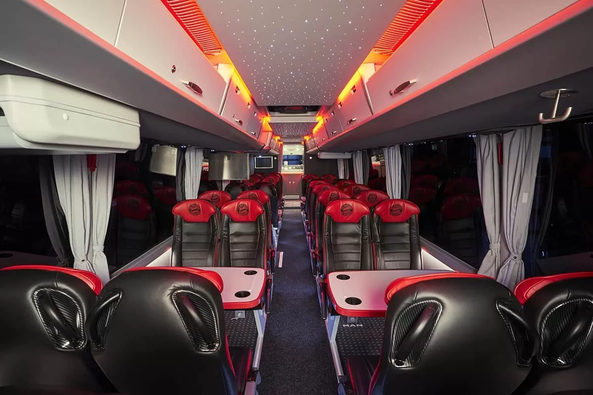Echipa FC Bayern Munchen se deplasează cu un nou autocar MAN Lion’s Coach L