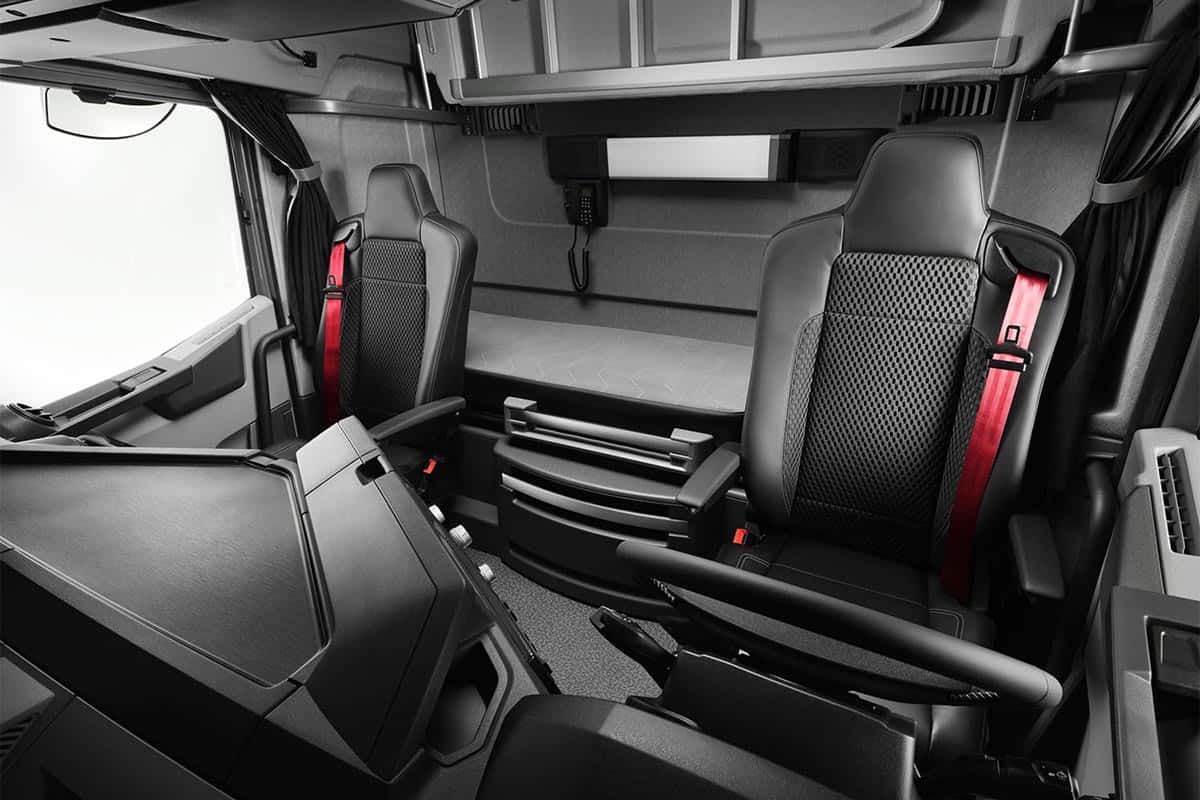 Renault Trucks a lansat pe piață versiunea Renault Trucks T 2019 5 Renault Trucks T High 2019 interieur lowres