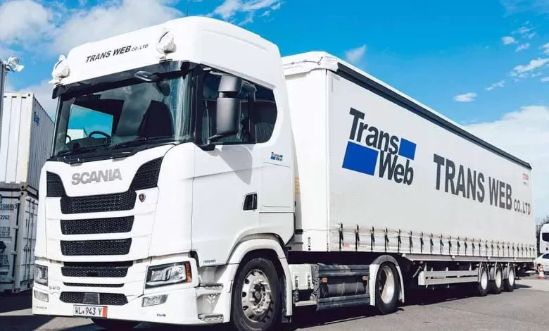 Distanța dintre Olanda și Japonia parcursă pe roți de două Scania S 410