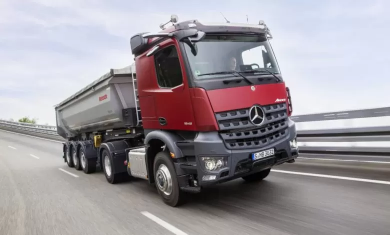 Mercedes-Benz aduce noul Arocs în cadrul târgului Bauma din Munchen