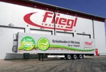 Fliegl SDS 390 X-tra LONG oferă un volum de încărcare de 101 mc