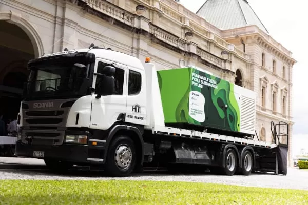 Motor Scania de 16 litri care funcționează cu biodiesel produs din deșeuri de plastic
