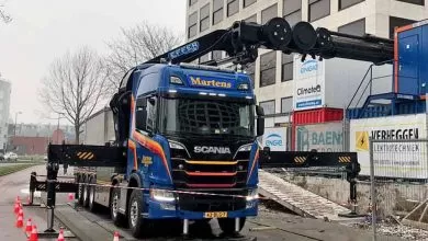 Scania R 500 cu macara hidraulică Effer 2255 de 57 metri