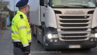 Măsuri de fluidizare la frontiera cu Ungaria, după reluarea traficului pentru camioane