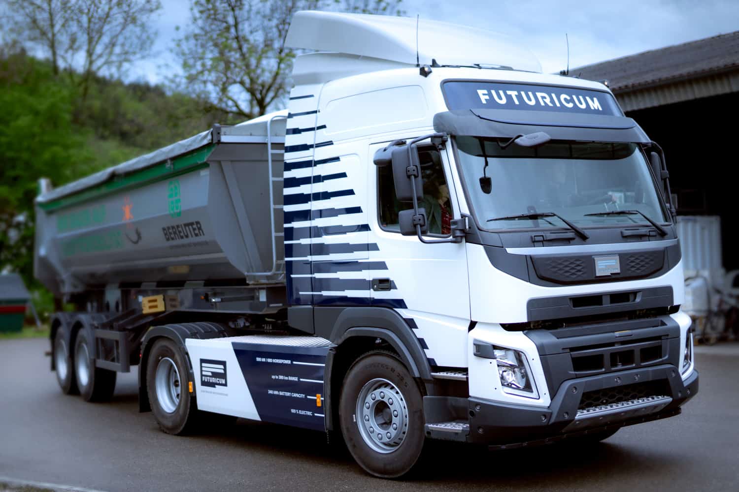 Designwerk a prezentat noul camion electric de mare tonaj Futuricum Semi 40E 3 Designwerk a prezentat noul camion electric de mare tonaj Futuricum Semi 40E