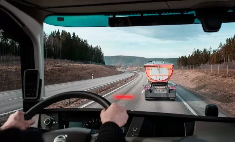 Distance Alert, funcția care-i ajută pe șoferi să păstreze distanța de siguranță între vehicule