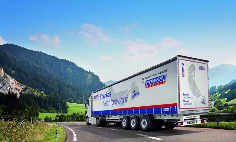 Semiremorca cu prelată S.CS Universal X-Light expusă în premieră la transport logistic 2019