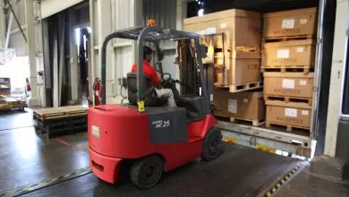 Încărcarea și descărcarea camionului intră sub incidența riscurilor de exploatare