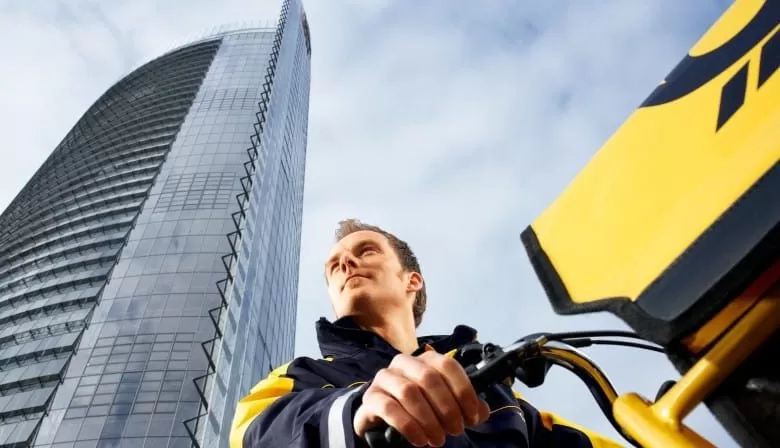 Deutsche Post rămâne furnizorul exclusiv pe logistică al Asociației de Fotbal din Germania (DFB) 1 Deutsche Post rămâne furnizorul exclusiv pe logistică al Asociației de Fotbal din Germania (DFB)