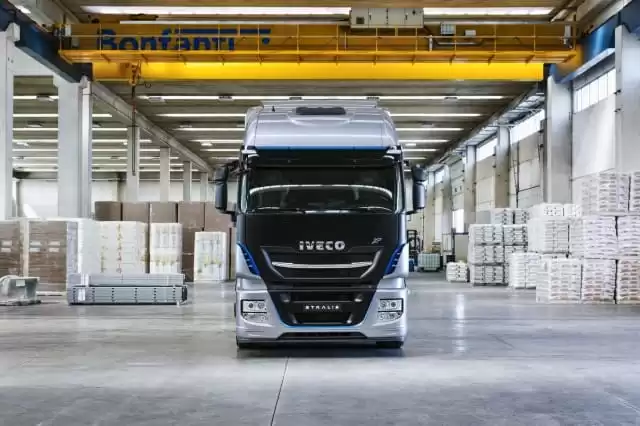 IVECO lansează o cursă de ștafetă ca parte a inițiativei "Istoria noastră, poveștile tale"