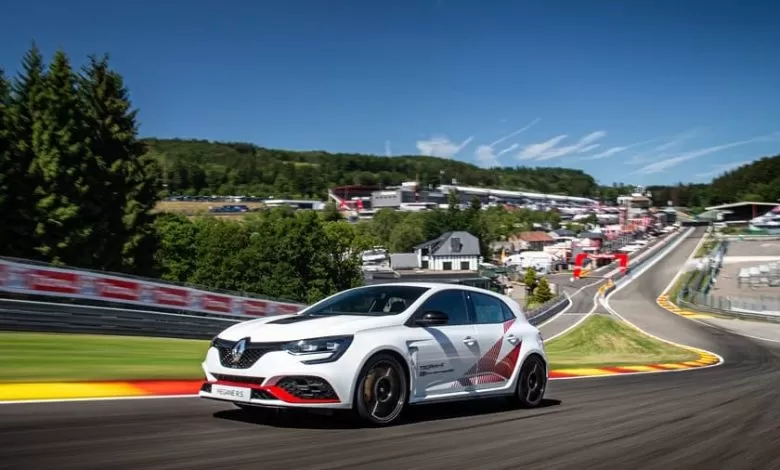 Noul MEGANE R.S TROPHY-R a stabilit un nou record pe Spa-Francorchamps