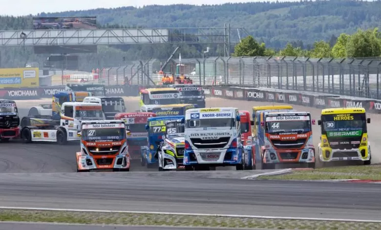 Spectacol total în a 4-a etapa din FIA ETRC desfășurată pe circuitul Nürburgring