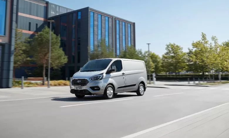 Ford Transit Custom PHEV este disponibil pentru comandă 1 Ford Transit Custom PHEV este disponibil pentru comandă
