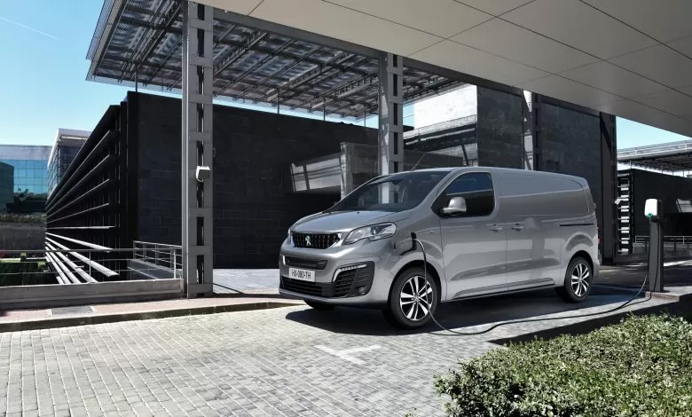 Primele informații oficiale despre utilitara electrică Peugeot e-Expert