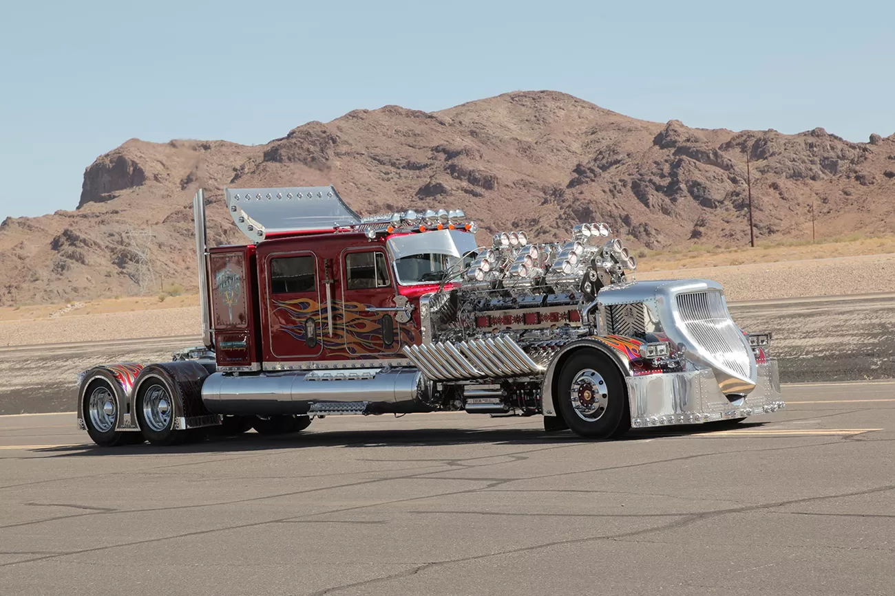Peterbilt 359 Ultra Custom TT vândut la licitație pentru 13.2 mil. de dolari 3 Thor 24 Peterbilt Truck1