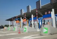 Un camion a luat foc în Franța după un impact în zona de taxare Chamant-Senlis 9 Un camion a luat foc în Franța după un impact în zona de taxare Chamant-Senlis