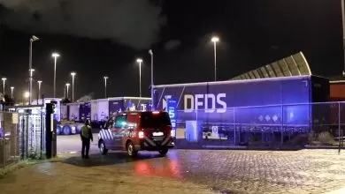 Șofer român arestat în Olanda după ce în camionul său au fost descoperiți 25 de imigranți