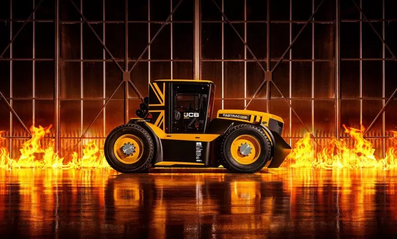 JCB Fastrac Two este cel mai rapid tractor agricol din lume