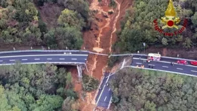 Un pod rutier de lângă Savona s-a prăbușit din cauza alunecărilor de teren