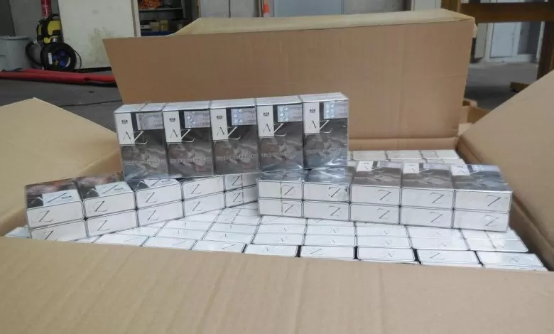 Un șofer profesionist român a fost amendat în Franța cu aproape 2.2 milioane de euro după ce a fost prins că transportă tutun de contrabandă