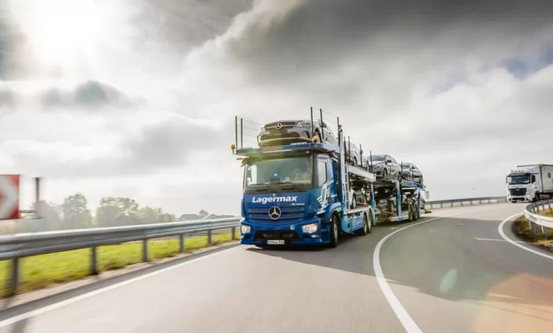Noul Actros cu MirrorCam a fost omologat și pentru transportul de autovehicule finite
