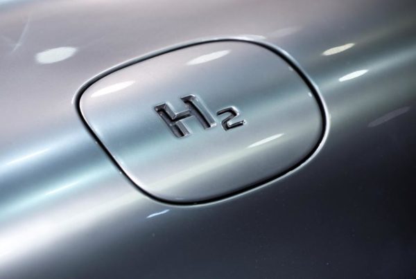 Honda și Isuzu vor dezvolta camioane electrice pe bază de hidrogen