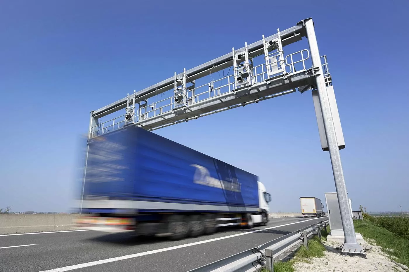 Se lucrează la un sistem de cântărire dinamică a camioanelor în Germania