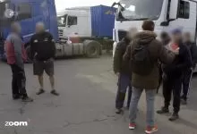 Situația șoferilor de camion din Europa de Est analizată de ZDF 12 Situația șoferilor de camion din Europa de Est analizată de ZDF