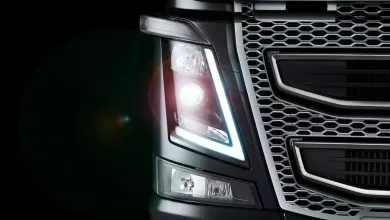 Design-ul farurilor camioanelor Volvo a fost inspirat de gheață 1 Design-ul farurilor camioanelor Volvo a fost inspirat de gheață