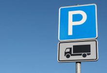 Anchetă privind lipsei locurilor de parcare pentru camioane din zona Kent