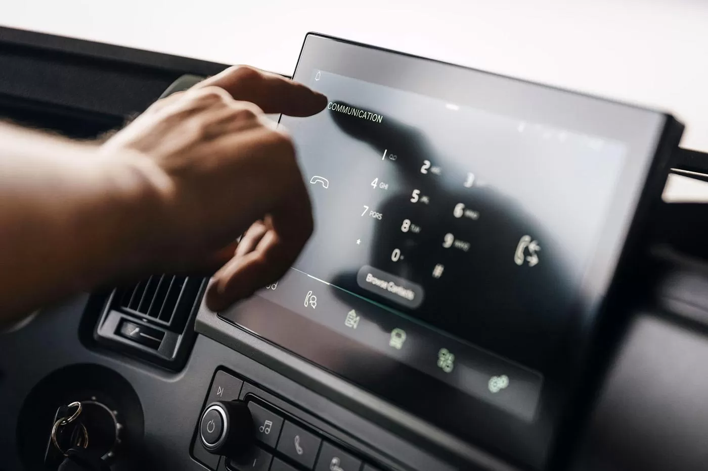 1860x1050 40A9782 Volvo FM interior