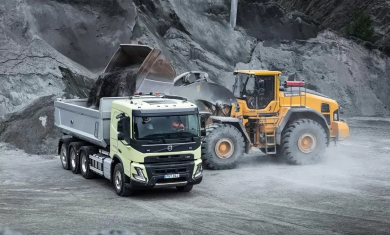 Noul Volvo FMX vine cu sarcini utile crescute și o nouă cabină