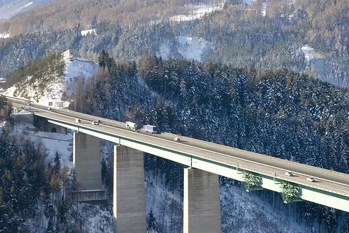 Transportatorii italieni le ce autorităților din Tirol să renunțe la toate celelalte restricții