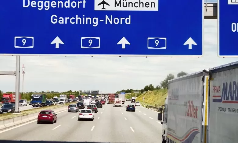 Regiunile Bayern și Nordrhein-Westfalen au ridicat restricțiile de duminică pentru camioane