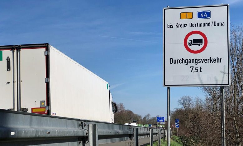 Interdicție de circulație pentru vehiculele comerciale de peste 7.5 tone în zona Dortmund