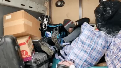 Patru români arestați în Olanda sub suspiciunea de trafic de persoane