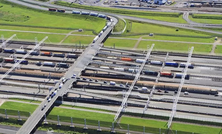 Numărul camioanelor care au traversat Eurotunnel a scăzut în luna martie
