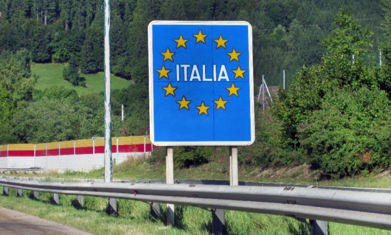 Șoferii de camion sunt obligați să aibă o declarație pentru a intra în Italia