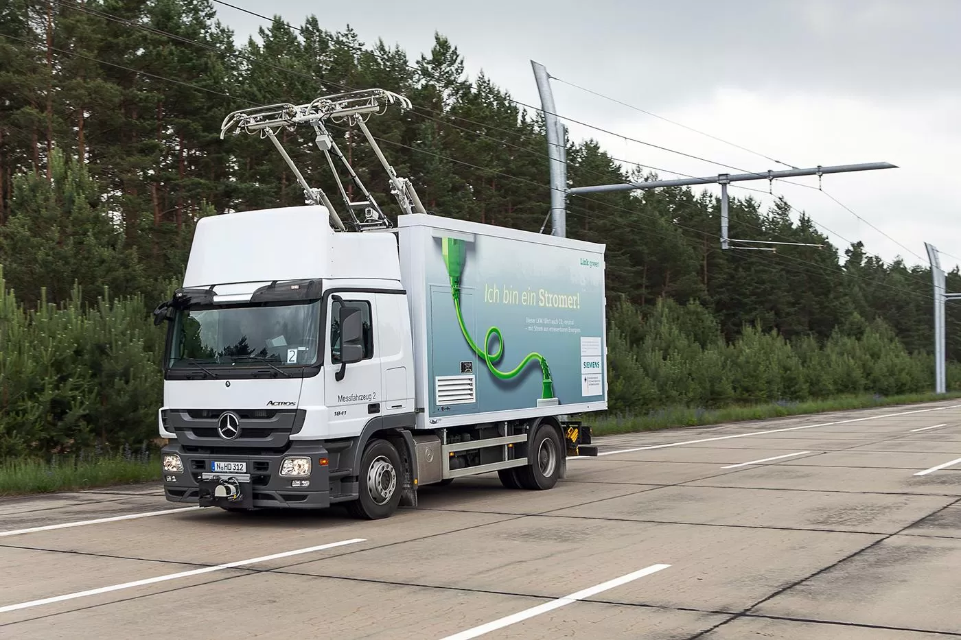 Autostrada electrificată reduce poluarea, dar și costurile pentru transportatori