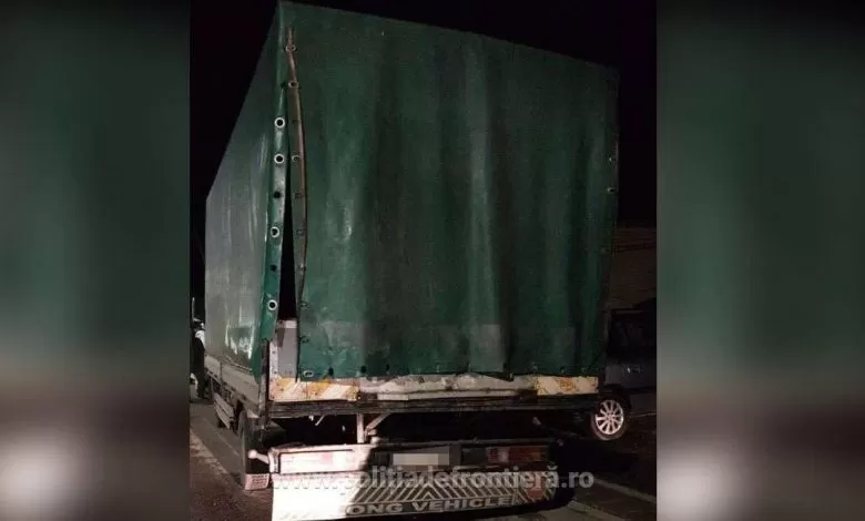 Cetăţeni români reținuţi în Timiș pentru trafic de migranți 1 Cetăţeni români reținuţi în Timiș pentru trafic de migranți