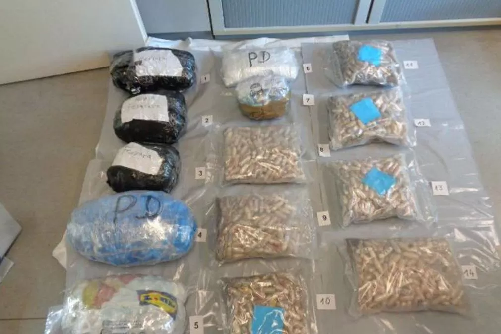 Șofer italian de camion prins cu 48 de kilograme de droguri în Germania